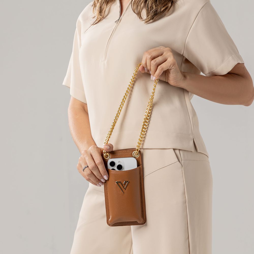 Porta Celular Vittal Kátia em Couro Caramelo