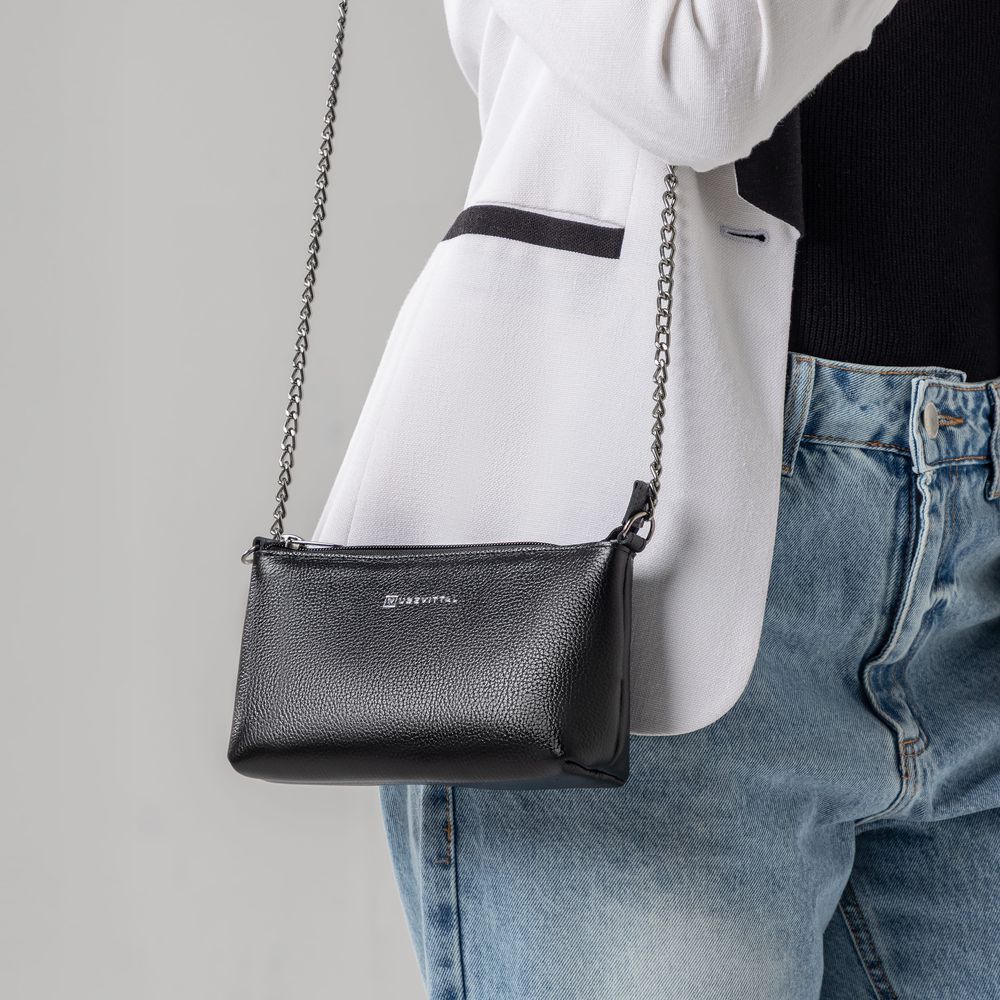 Bolsa Feminina Vittal Clutch Annelise em Couro Legitimo Preto Alça Corrente 