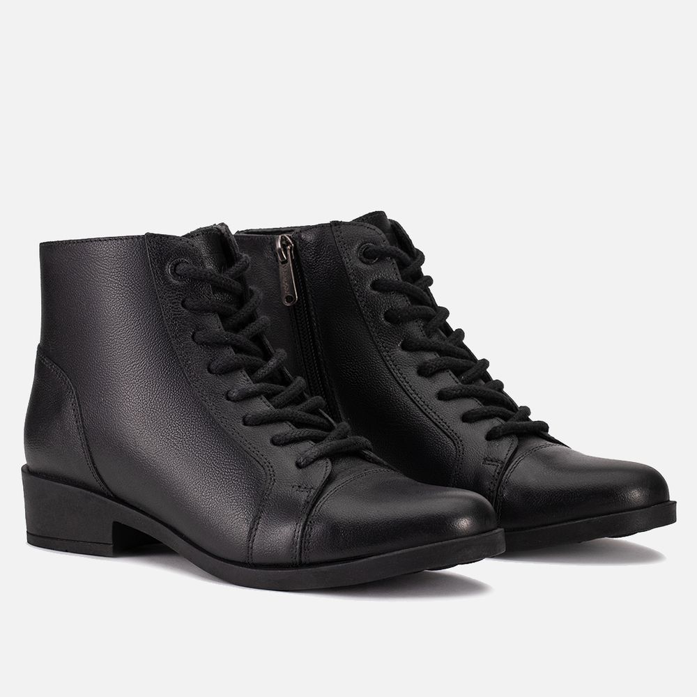 Bota Feminina Vittal Jenifer em Couro Legitimo Cano Curto Fechamento Cadarço