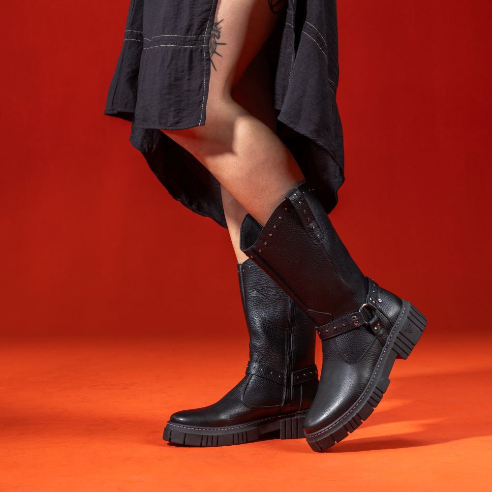 Bota Feminina Country Alice em Couro Legitimo com Fivela 