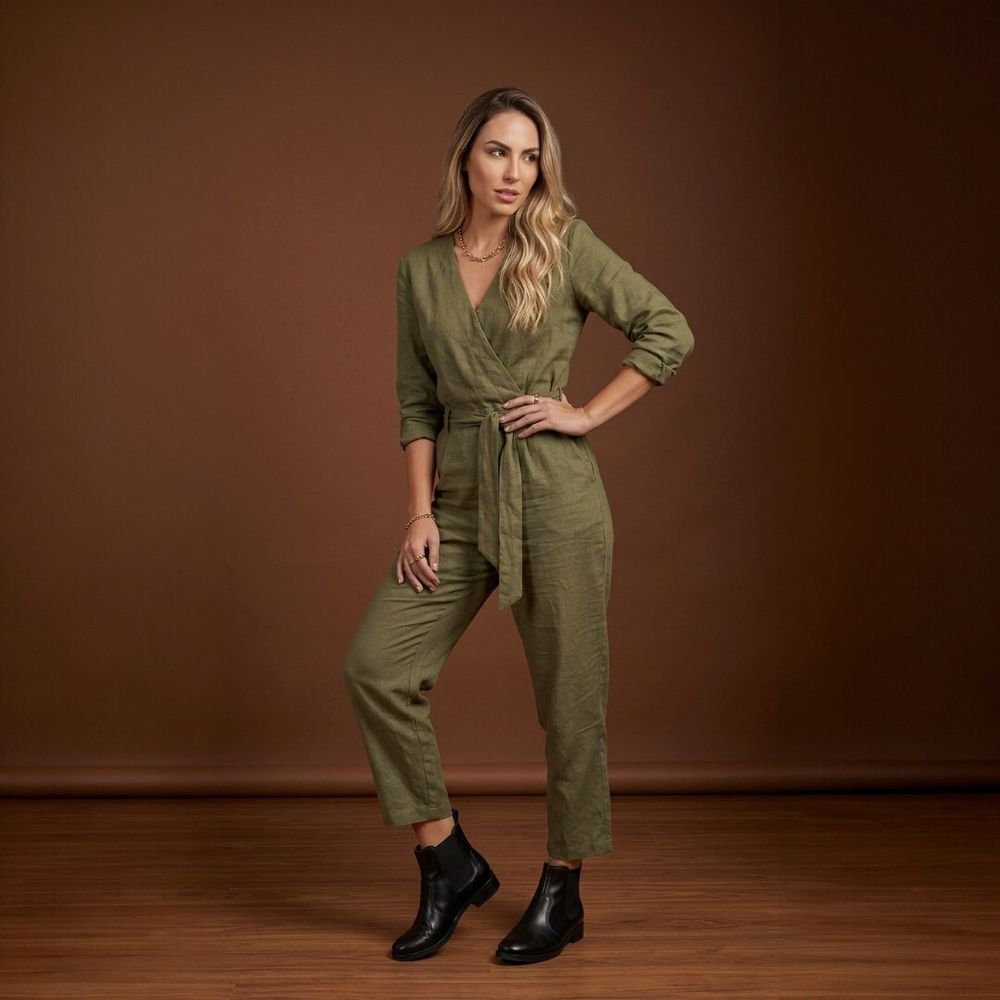 Bota Chelsea Feminina Vittal Lara em Couro Cano Curto