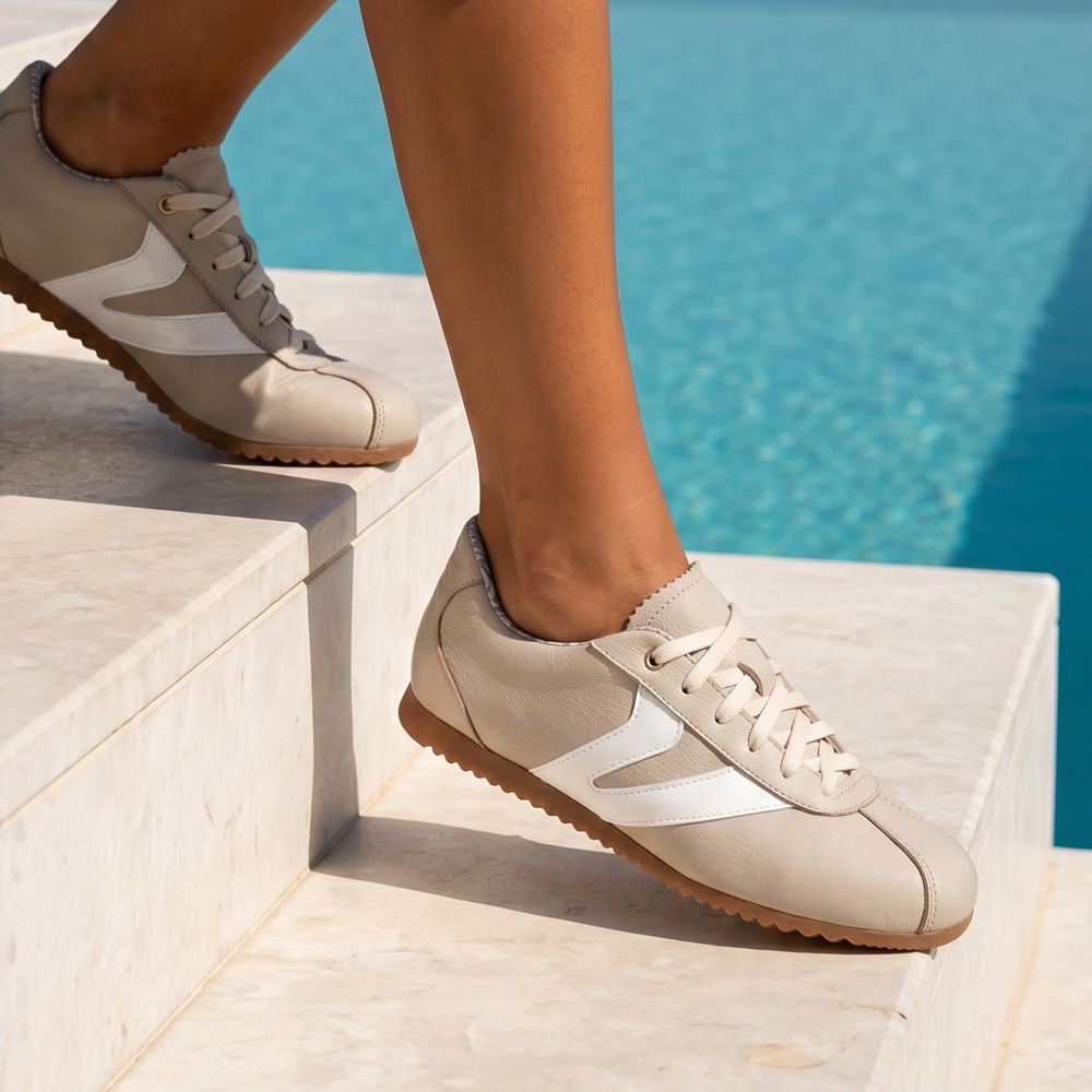 Tênis Feminino Couro Legítimo Naomi OffWhite Vittal Clássico Retrô