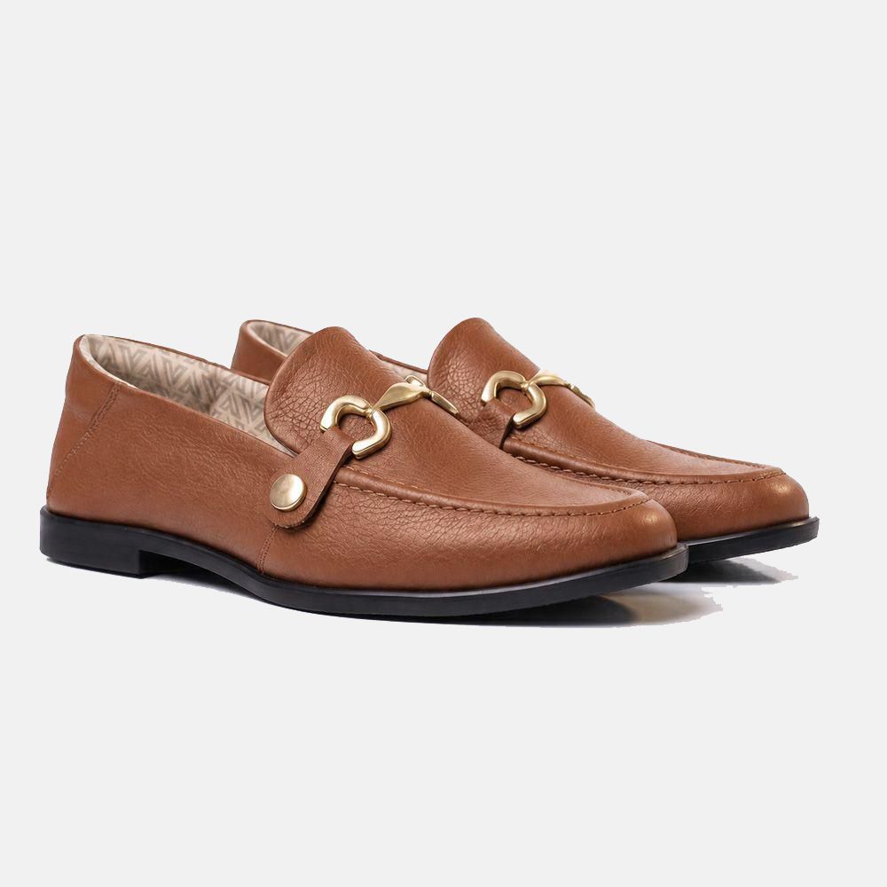 Mocassim Feminino Vittal Mara em Couro Legítimo Caramelo com 2 Fivelas Removíveis