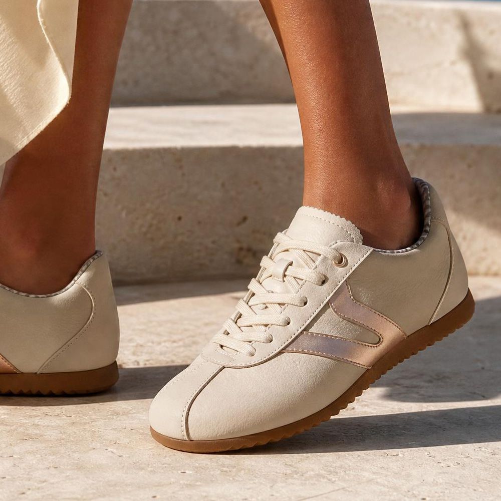 Tênis Feminino Couro Legítimo Naomi OffWhite com Rosê Casual Vittal Clássico Retrô 