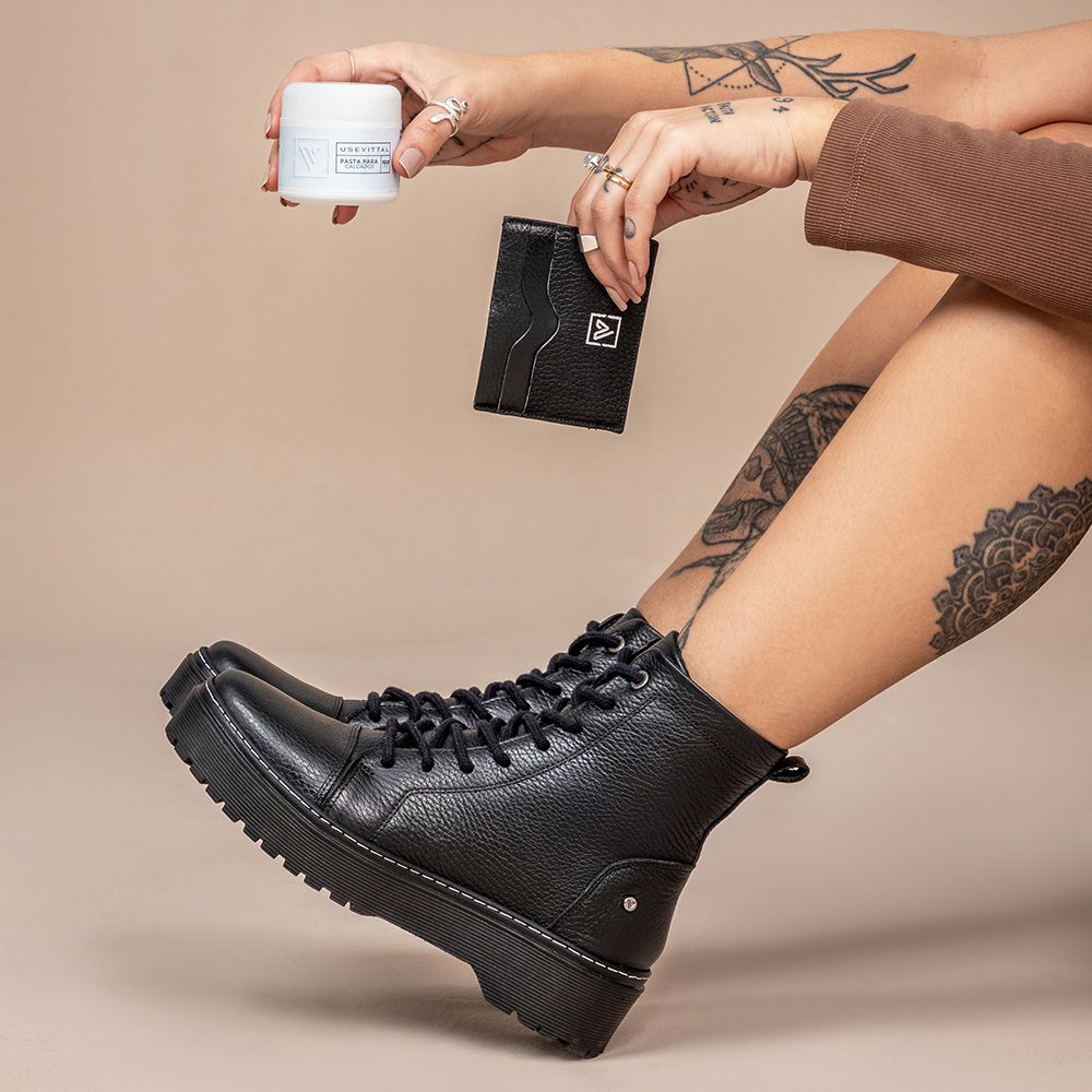 Bota Coturno Feminino Vittal Premium em Couro Preto