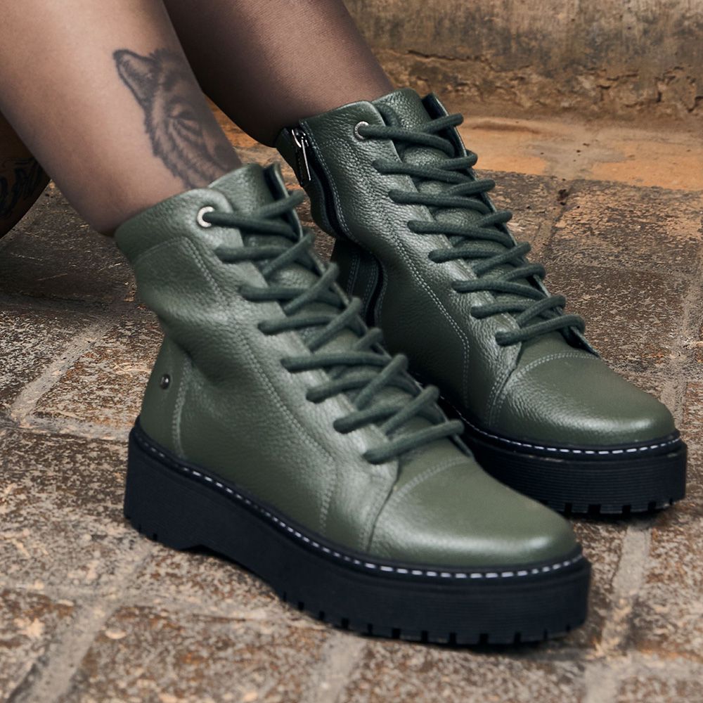 Bota Coturno Feminino Laura Vittal em Couro Legítimo Verde