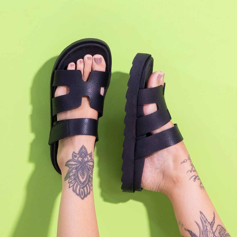 Sandalia Feminina Hera Vittal Flat em Couro Legitimo Preto 