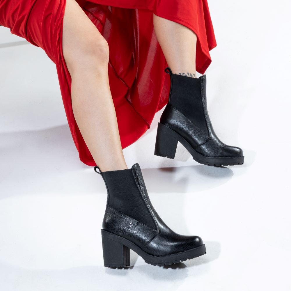 Bota Coturno Feminino Luna Vittal Salto Alto com Elástico Preto 
