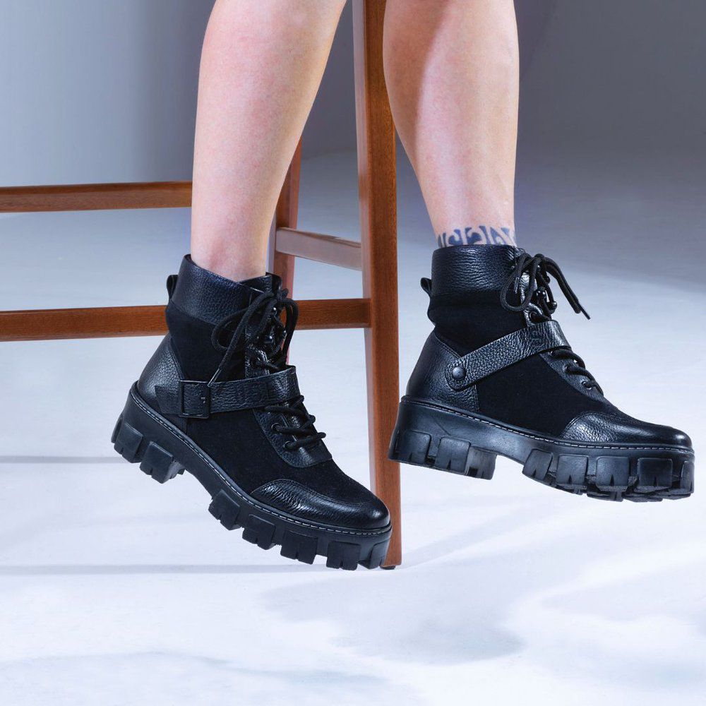 Bota Coturno Feminino Melina Preto Exclusivo Tratorado com Fivela Removível Vittal 