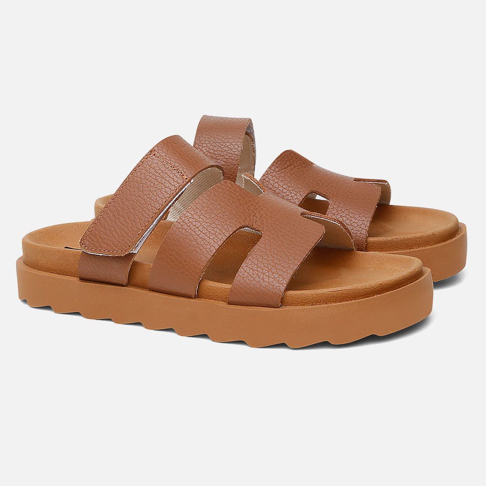 Sandalia Feminina Hera Vittal Flat em Couro Legitimo Caramelo 