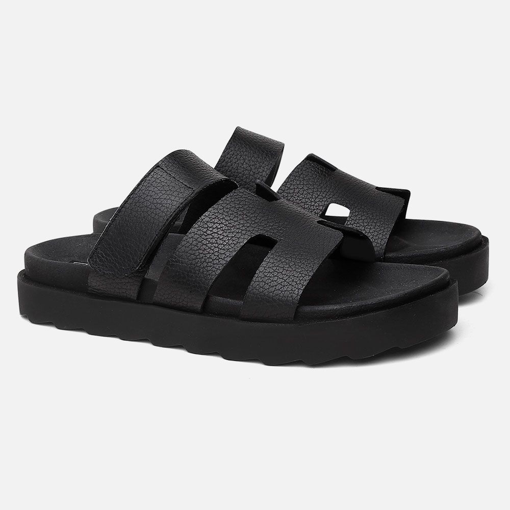 Sandalia Feminina Hera Vittal Flat em Couro Legitimo Preto 