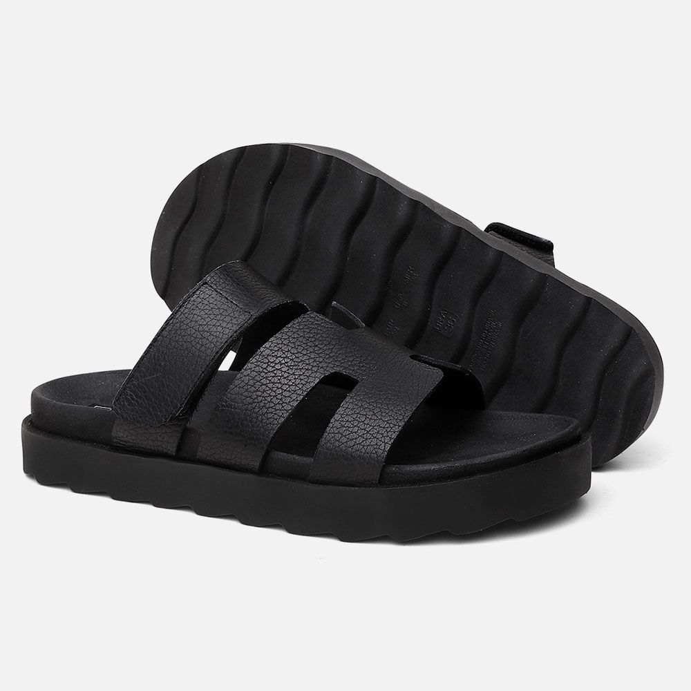 Sandalia Feminina Hera Vittal Flat em Couro Legitimo Preto 
