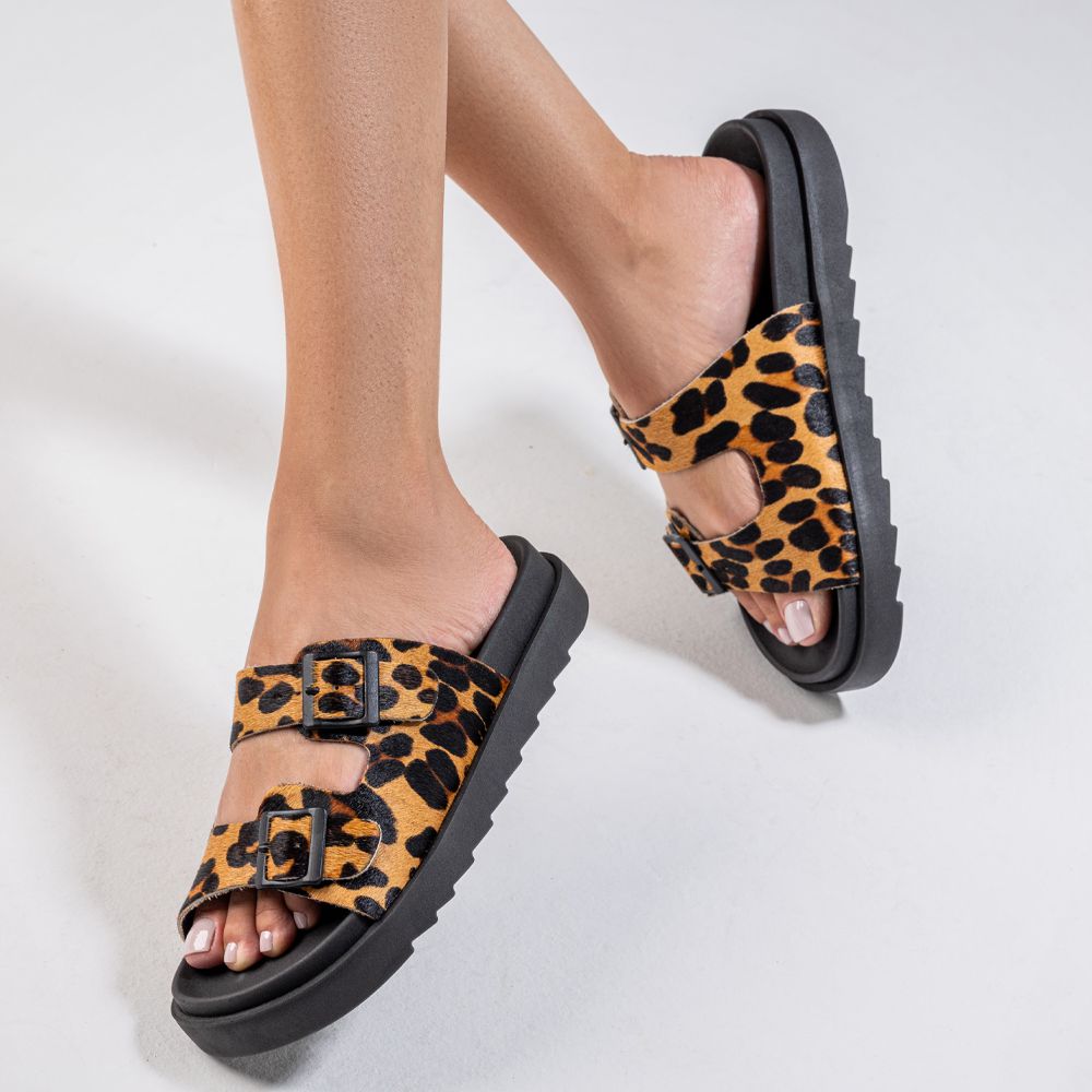 Sandália Papete Vittal Natalie Em Couro Legitimo Preto e Leopardo