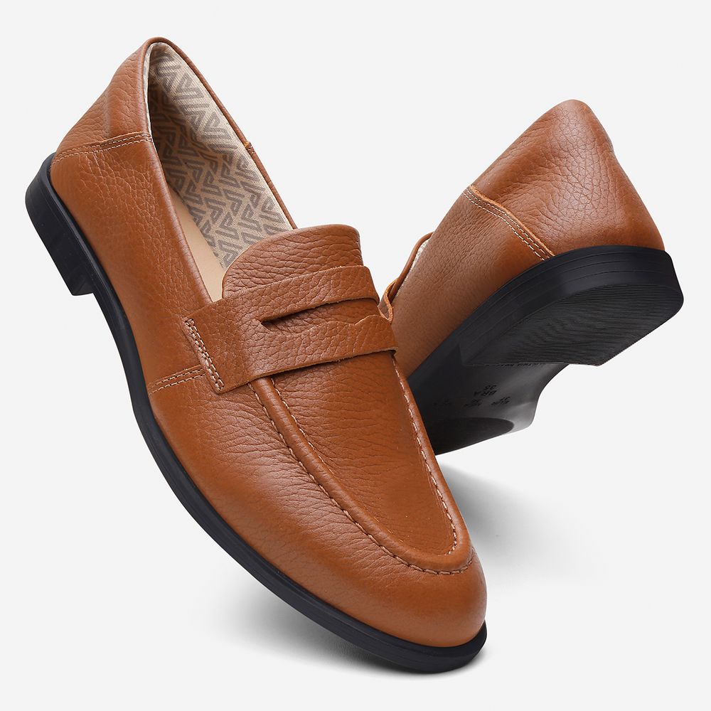 Mocassim Feminino Vittal Gia em Couro Legítimo Caramelo Olho de Gato