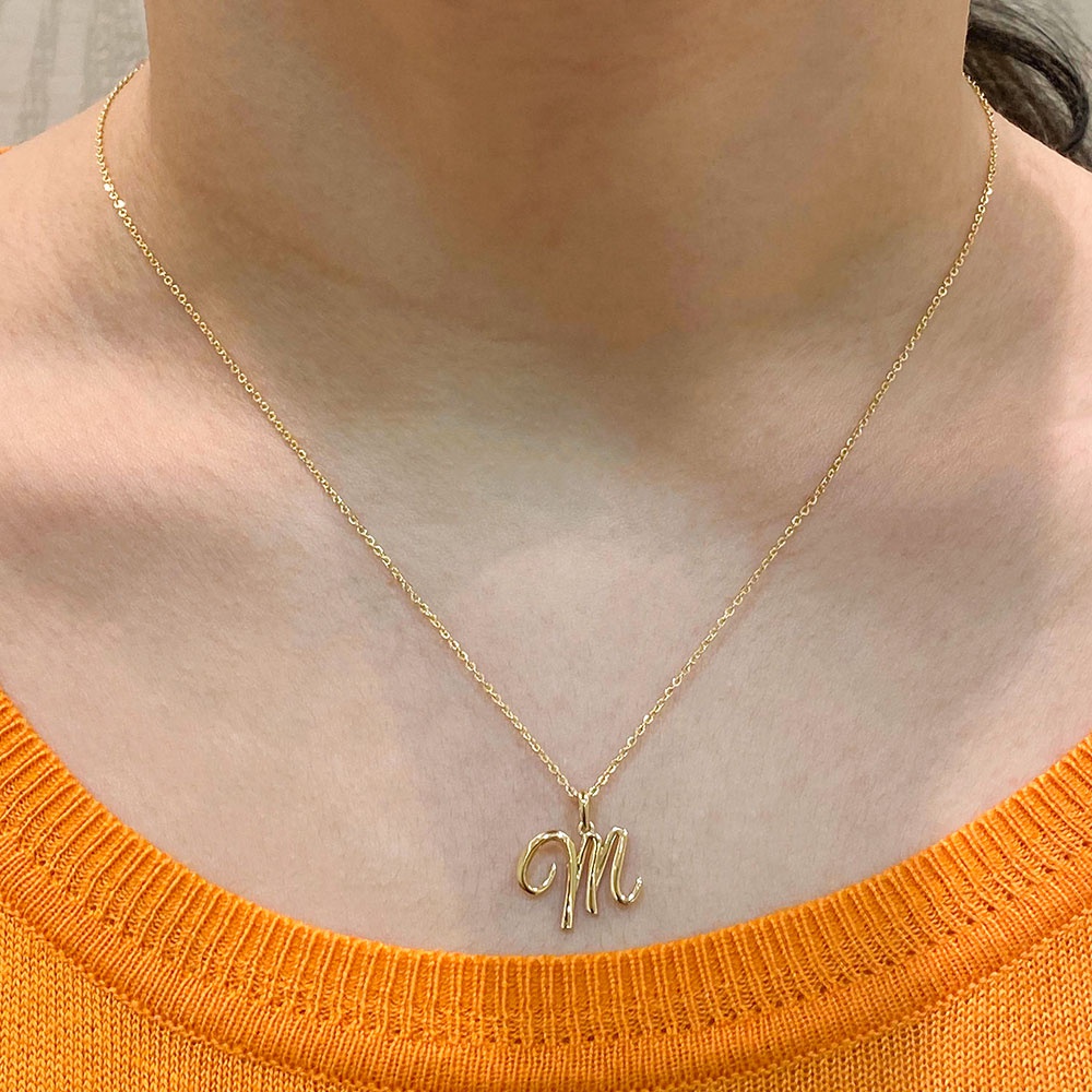 Pingente de Letra M de Ouro 18K Feminino