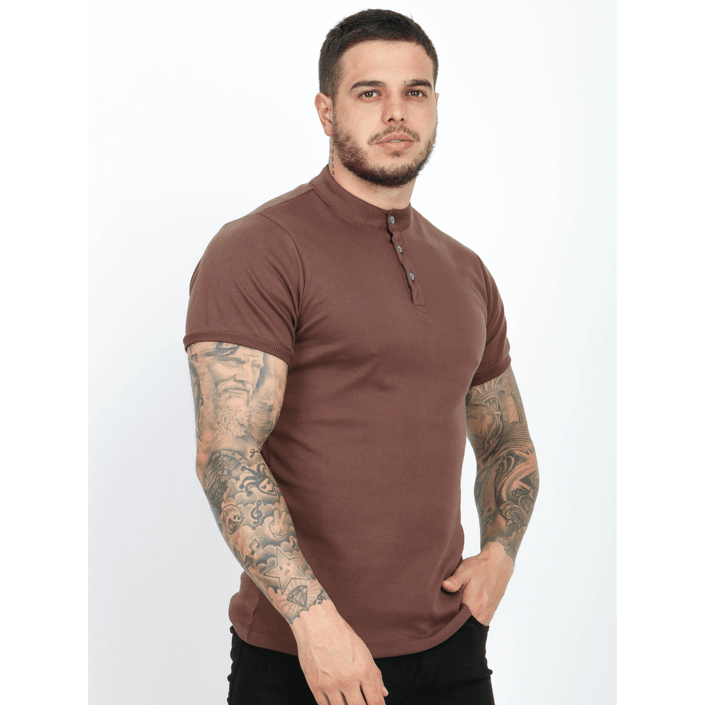 Camiseta Masculina Henley Gola Padre Marrom Suedine Slim Fit