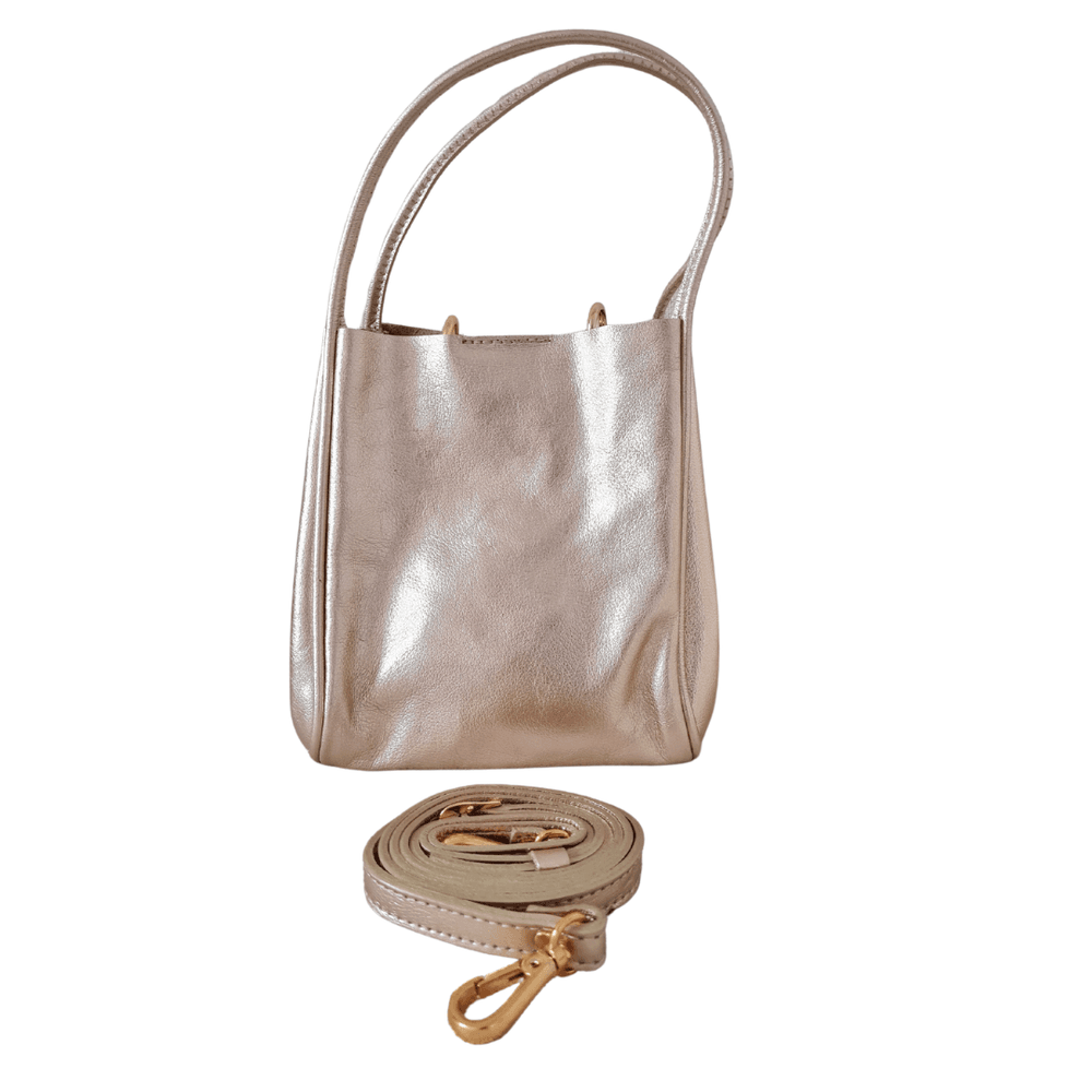 bolsa em couro ouro