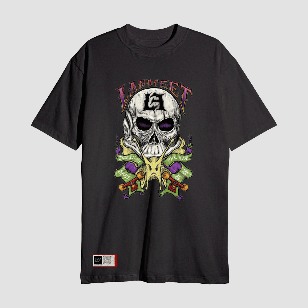 Camiseta Estampada Landfeet Preta Tema Caveira
