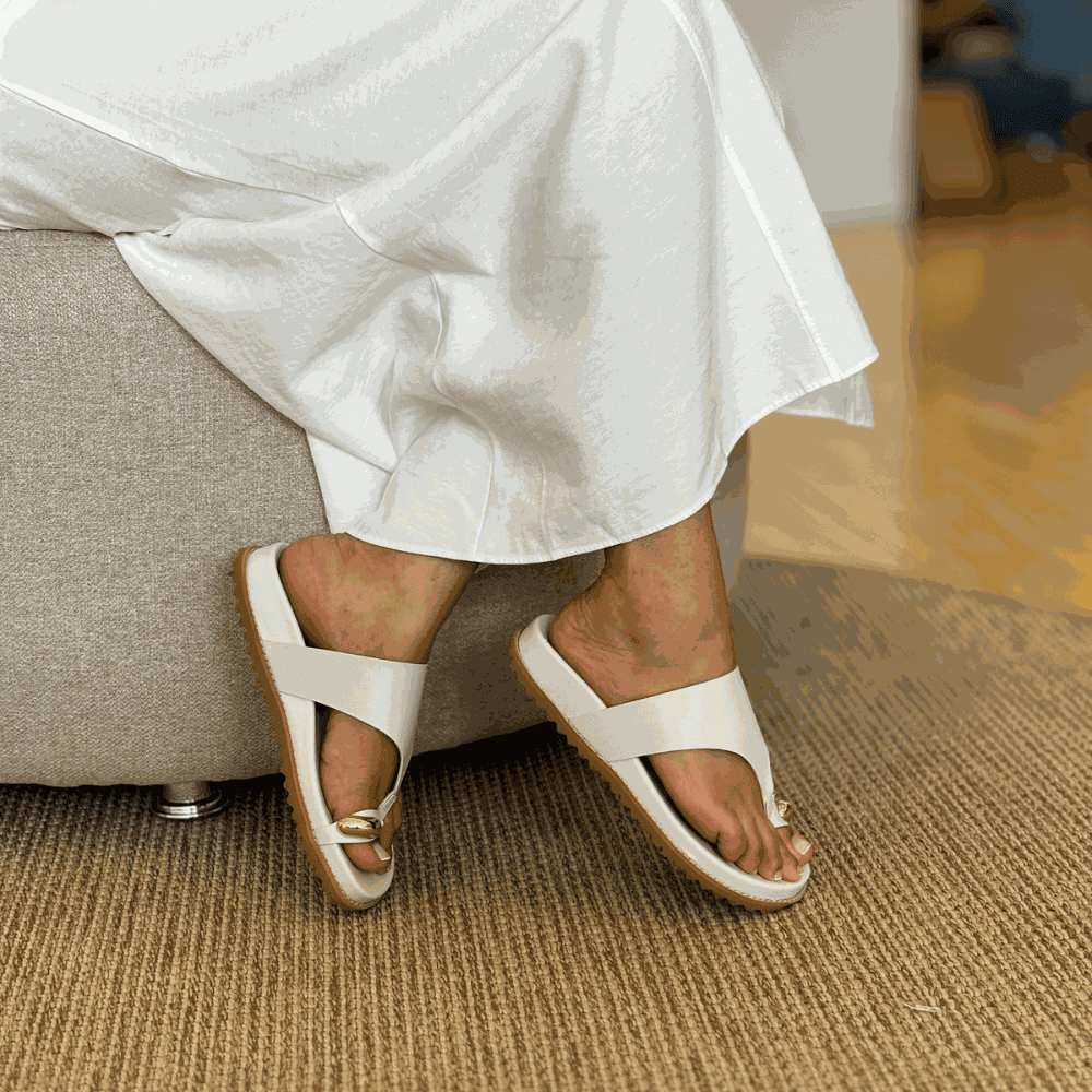 Papete Bianca Detalhe Dourado Off