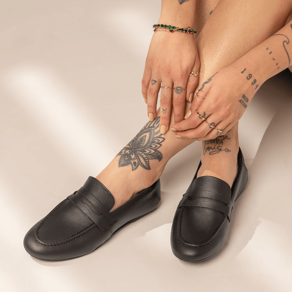 Mocassim Feminino Vittal Magda em Couro Legítimo Preto Olho de Gato