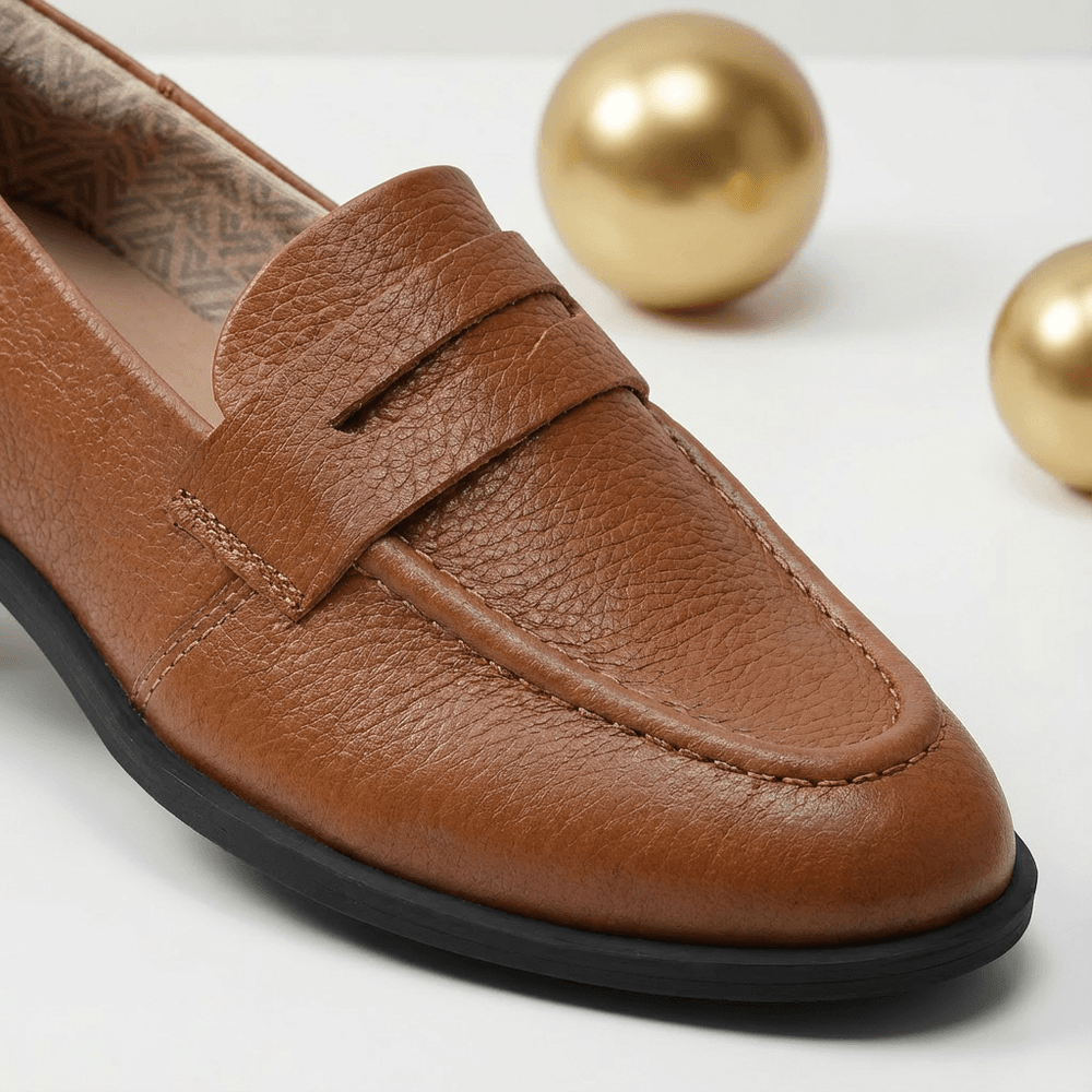 Mocassim Feminino Vittal Gia em Couro Legítimo Caramelo Olho de Gato