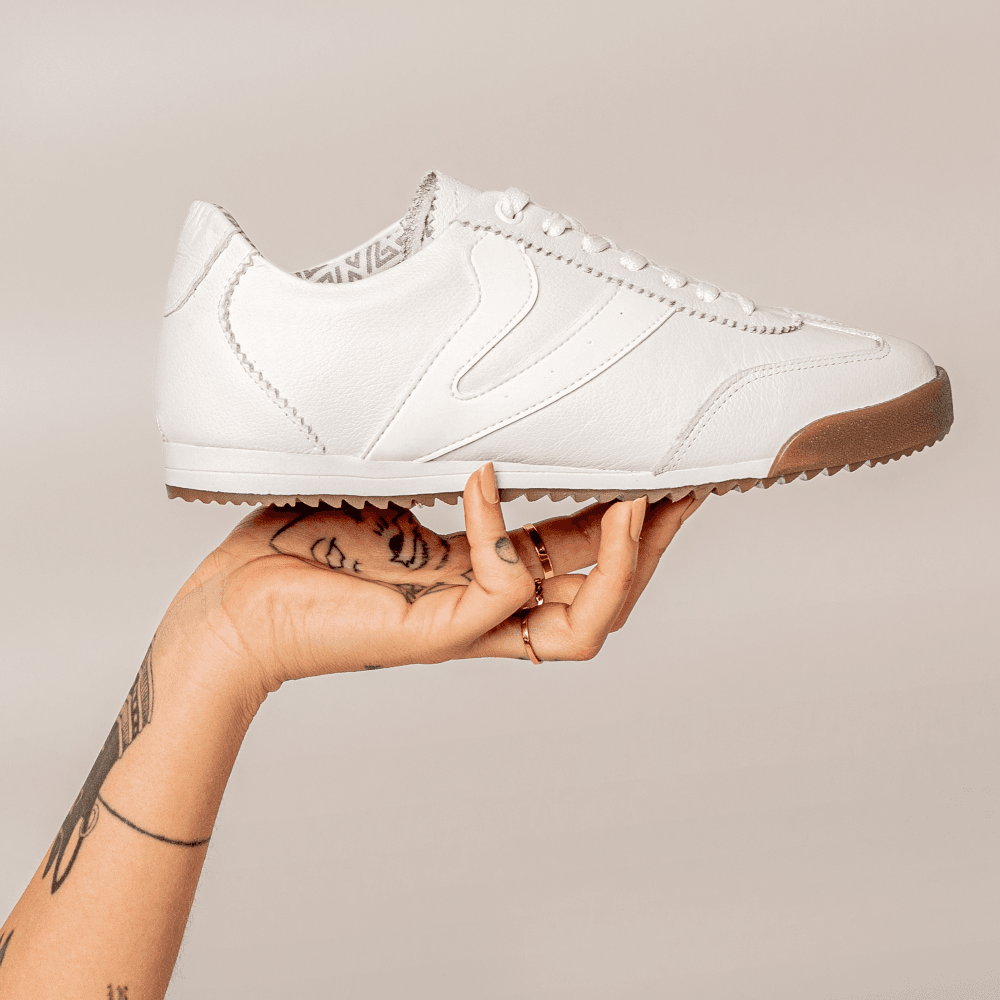 Tênis Feminino Couro Legítimo Naomi Branco Casual Vittal Clássico Retrô