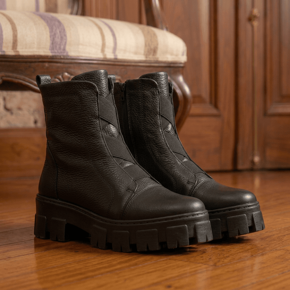 Bota Coturno Only Vittal em Couro Sola Tratorada e Zíper 