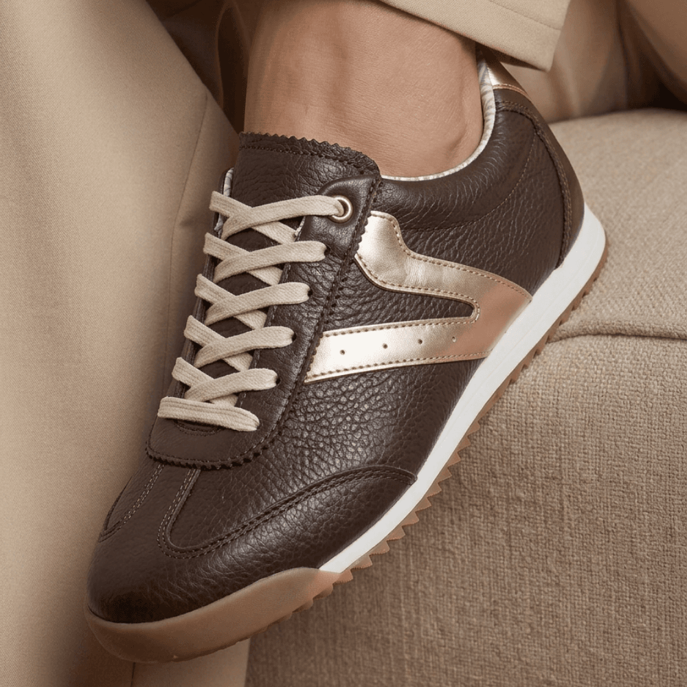 Tênis Feminino Couro Legítimo Naomi Café com Rosê Casual Vittal Clássico Retrô