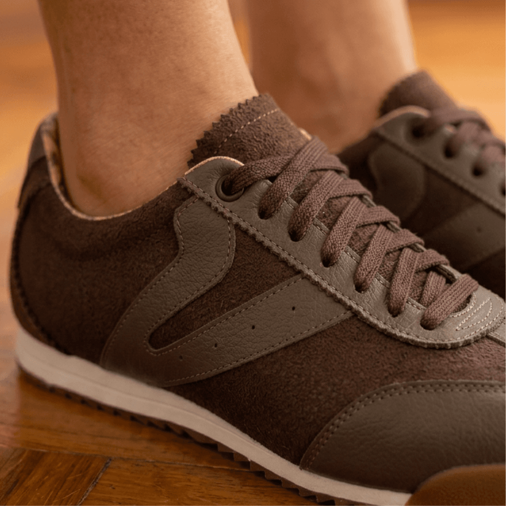 Tênis Feminino Couro Legítimo Naomi Café Casual Vittal Clássico Retrô 