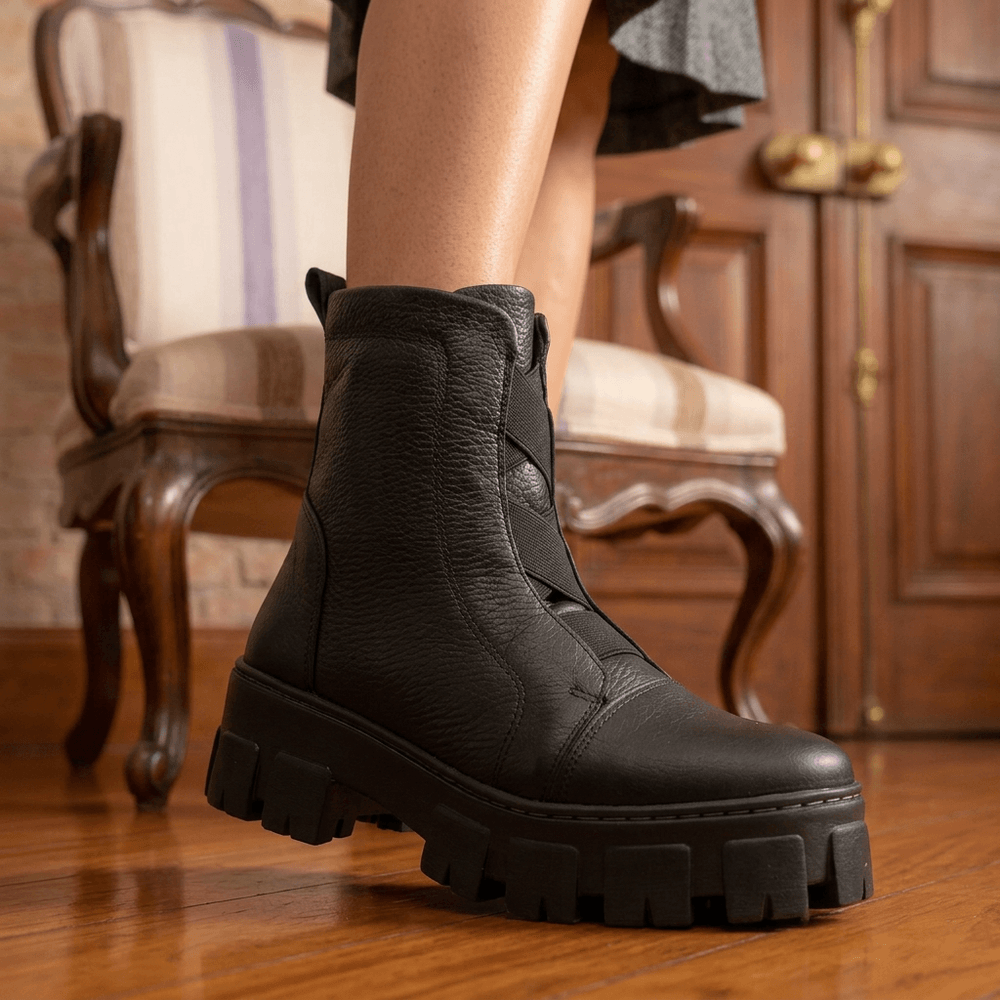 Bota Coturno Only Vittal em Couro Sola Tratorada e Zíper 