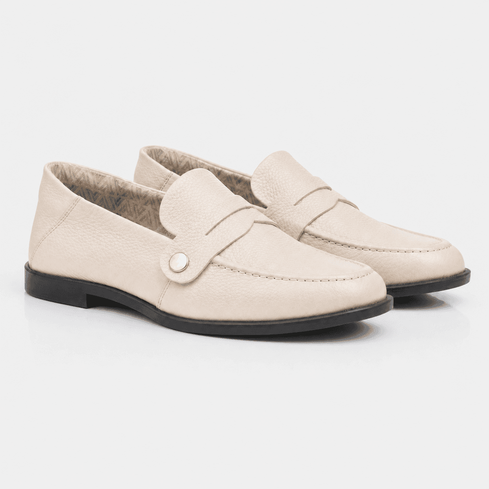 Mocassim Feminino Vittal Mara em Couro Legítimo OffWhite com 2 Fivelas Removíveis