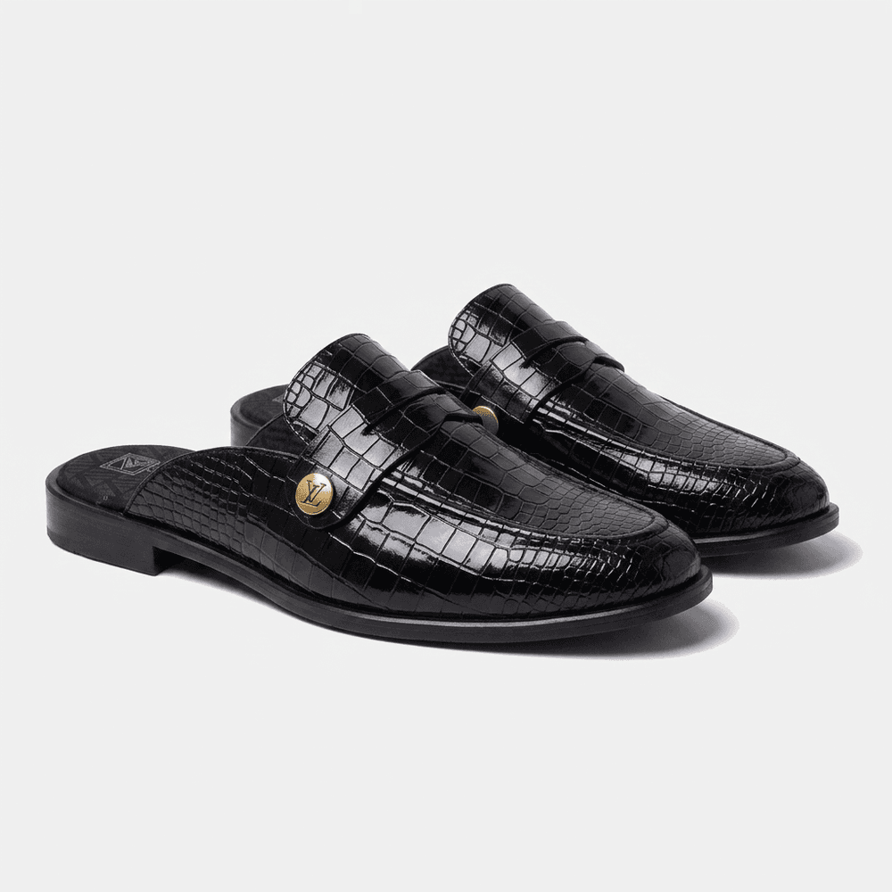 Mule Feminino Vittal Luana em Couro Legítimo Preto Croco com 2 Fivelas Removíveis