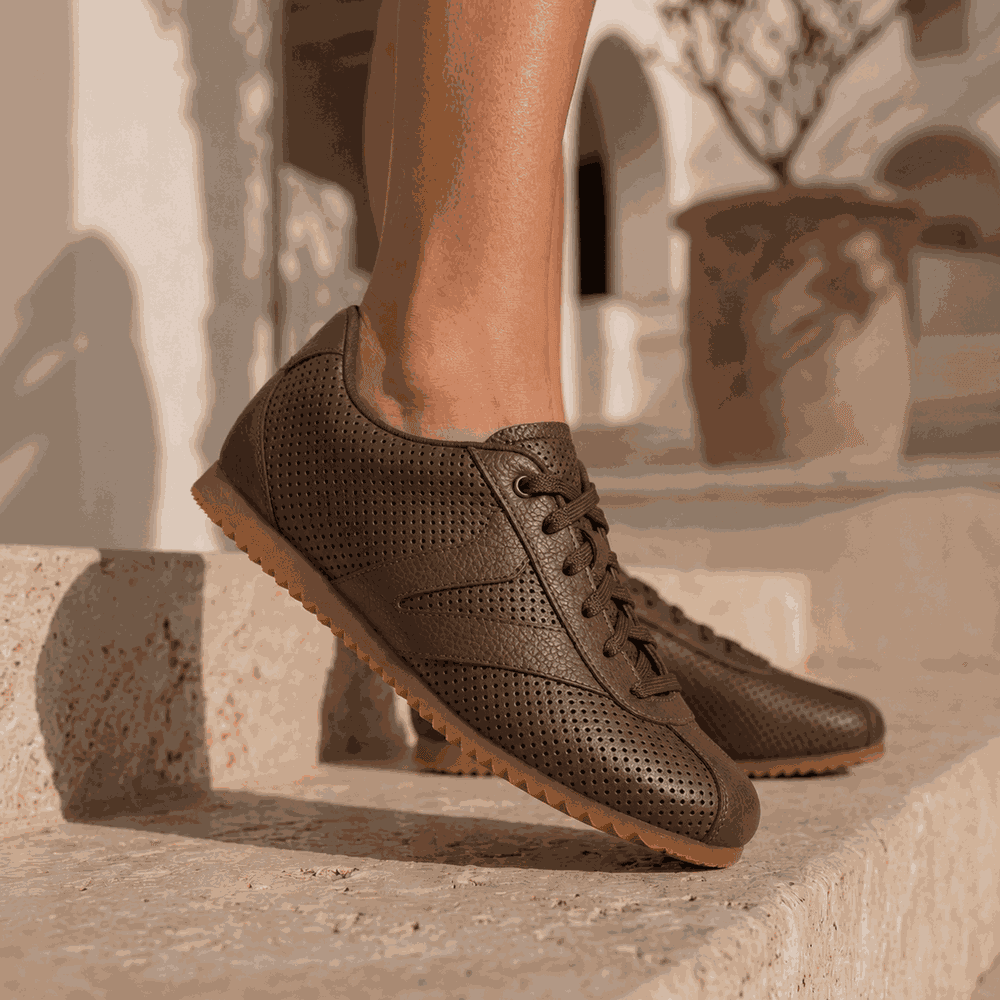 Tênis Feminino Couro Legítimo Naomi Café Casual Vittal Clássico Retrô