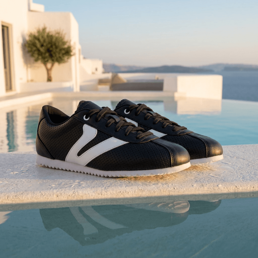 Tênis Feminino Couro Legítimo Naomi Preto com Branco Casual Vittal Clássico Retrô 