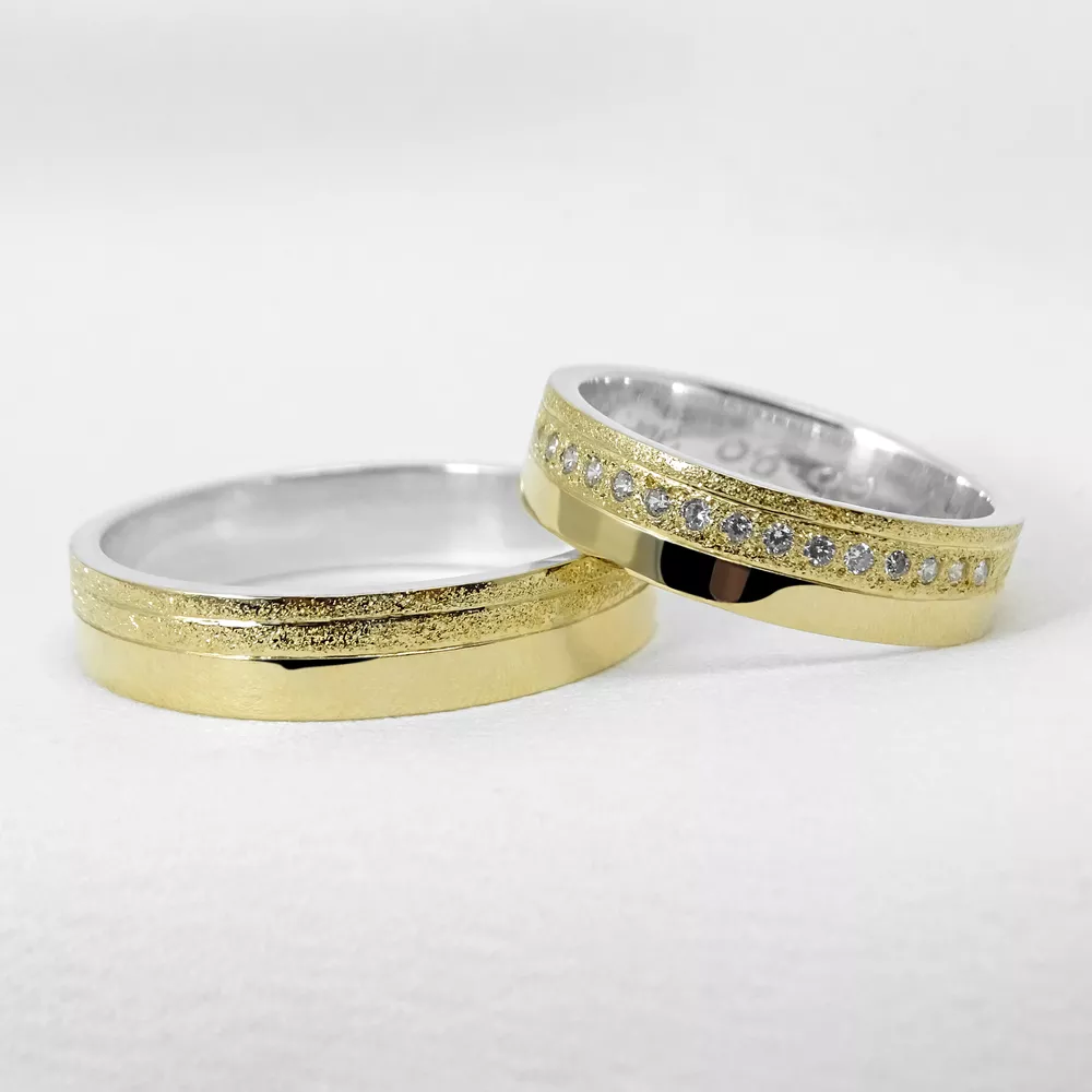 Aliança de Noivado e Casamento Revestida em Ouro 5mm Forever - Par