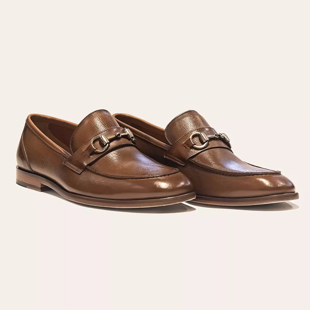 Sapato Casual Loafer Com Bridão Na Gravata Whisky 