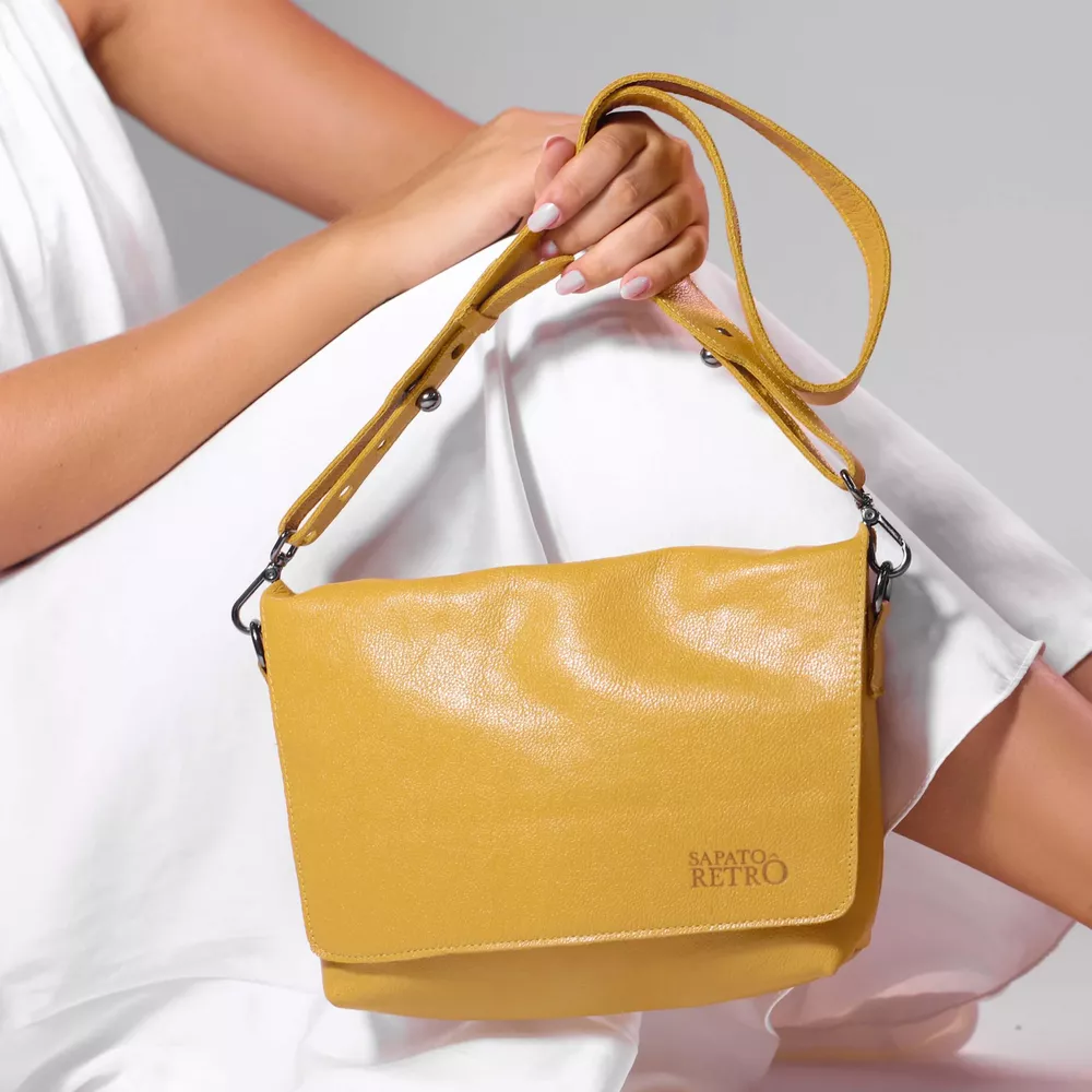 Bolsa Mostarda de Couro com Alça Regulável | Sapato Retro