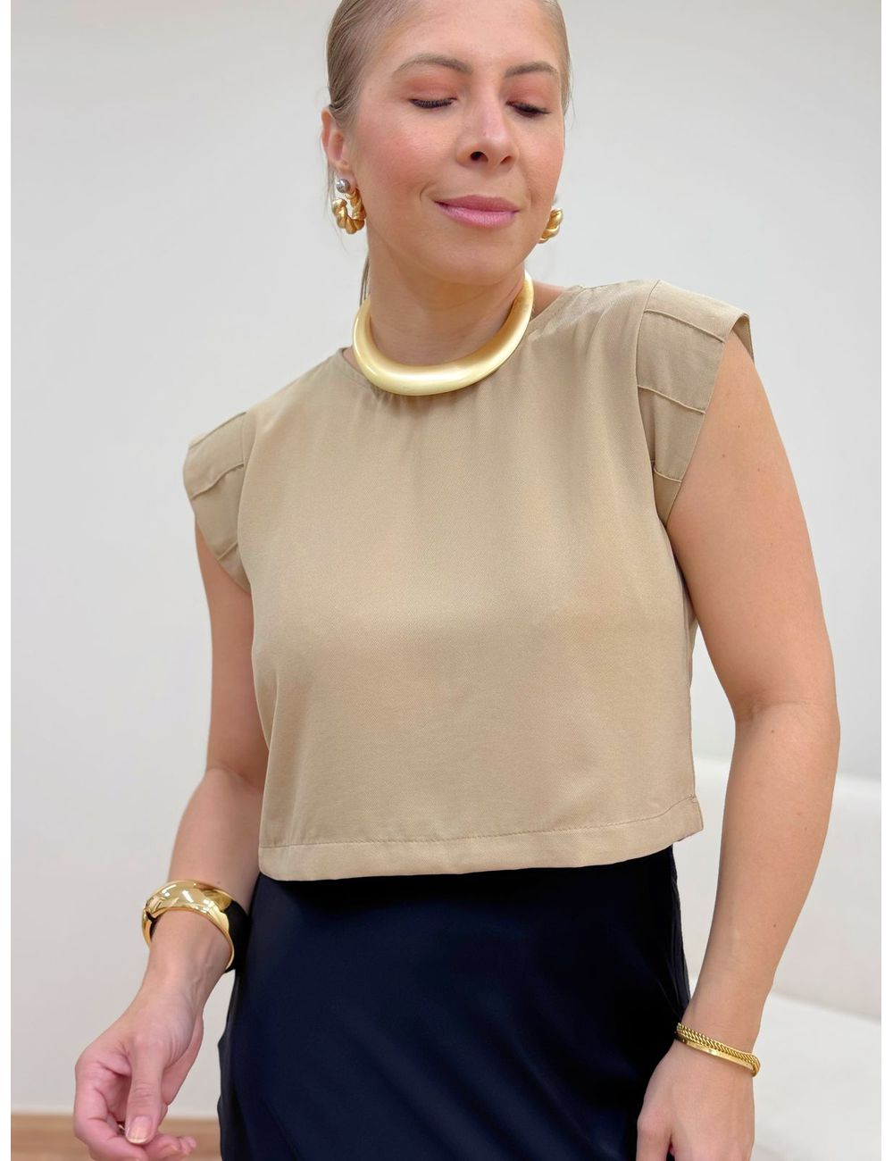 Cropped Muscle Camel - Ana G Store