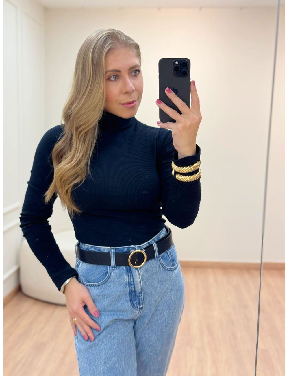 Blusa Gola Canelada Preta - Ana G Store