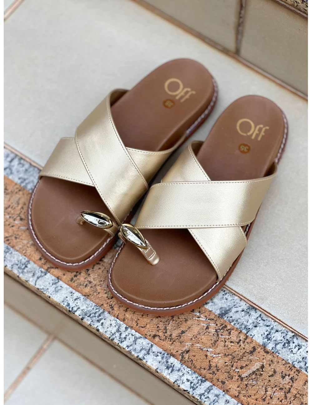 Papete Celine Dourada - Ana G Store
