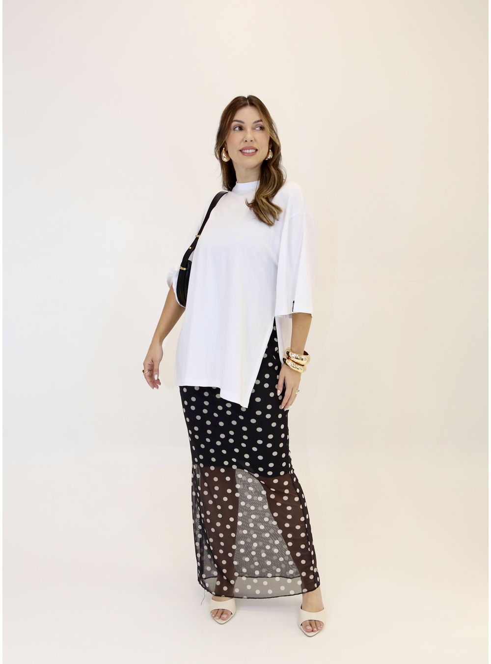 CAMISETA OVER CAMILA COM ABERTURA BRANCA - EFFE