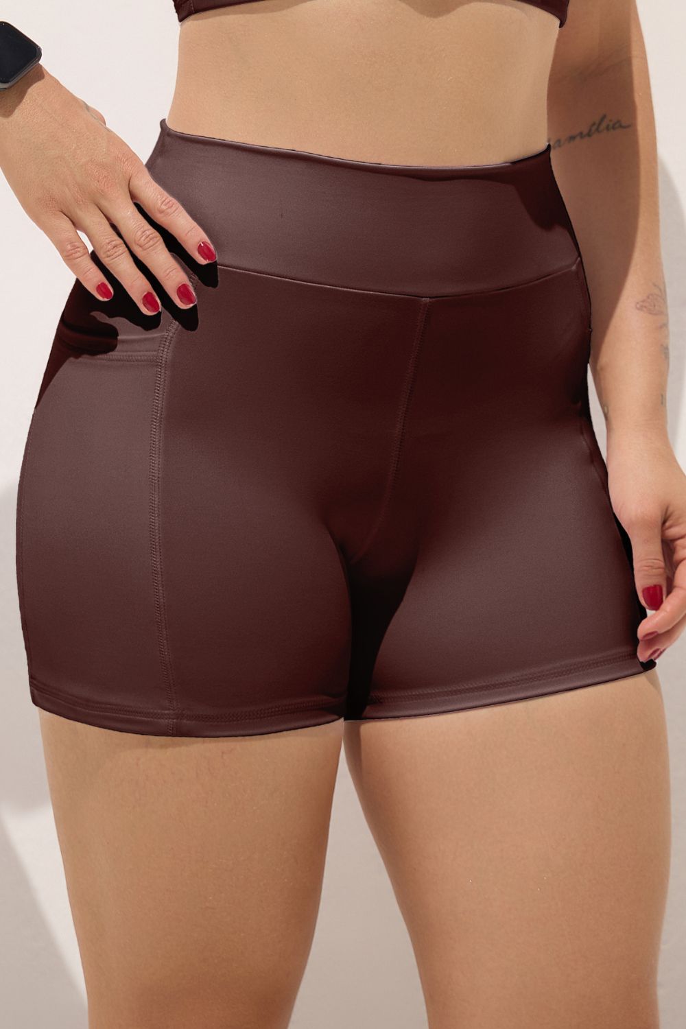 Short Ingrid