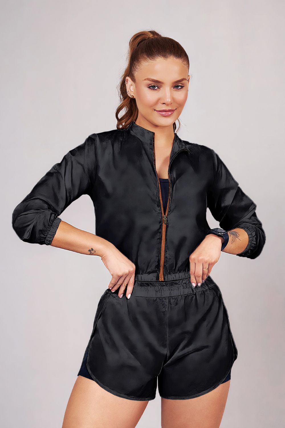 Cropped Bomber Thais