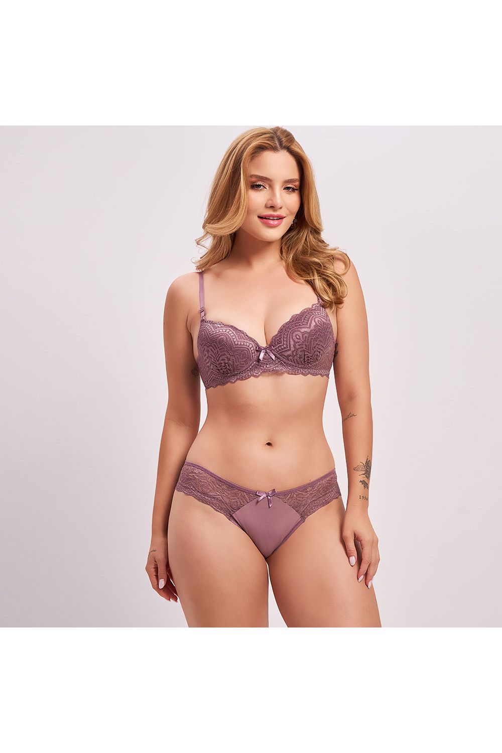 Conjunto Evany Linhas & Cores