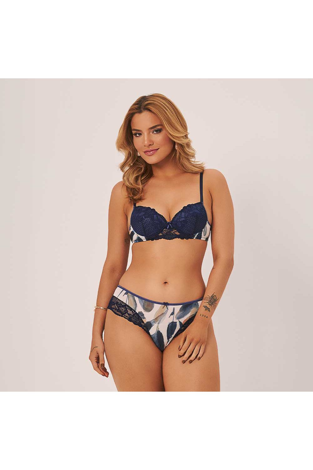 Conjunto Bruna - Linhas & Cores