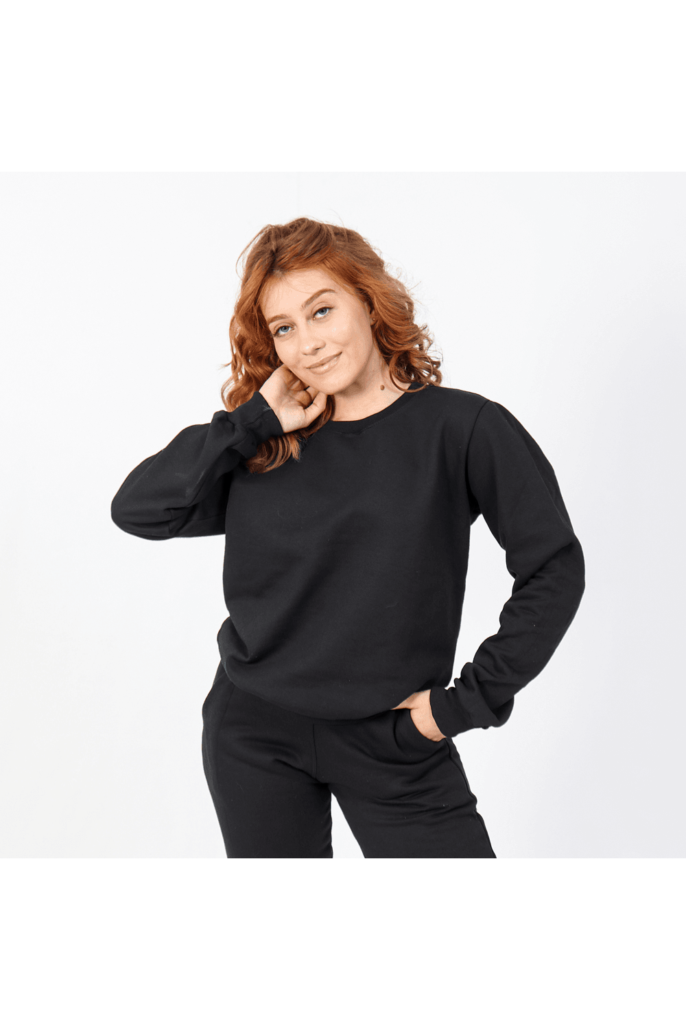 Moletom Feminino Gola Careca Preto
