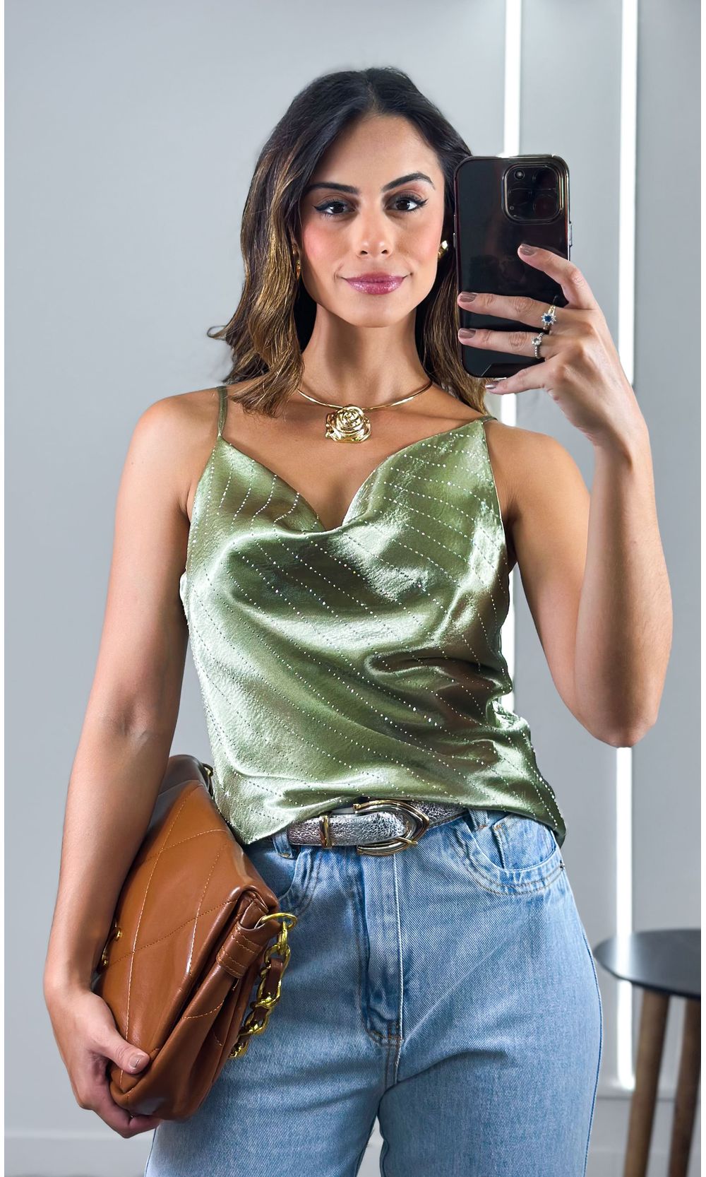 Regata Acetinada com Strass - Verde Pistache - Jack Modas, Moda Feminina e Acessórios 