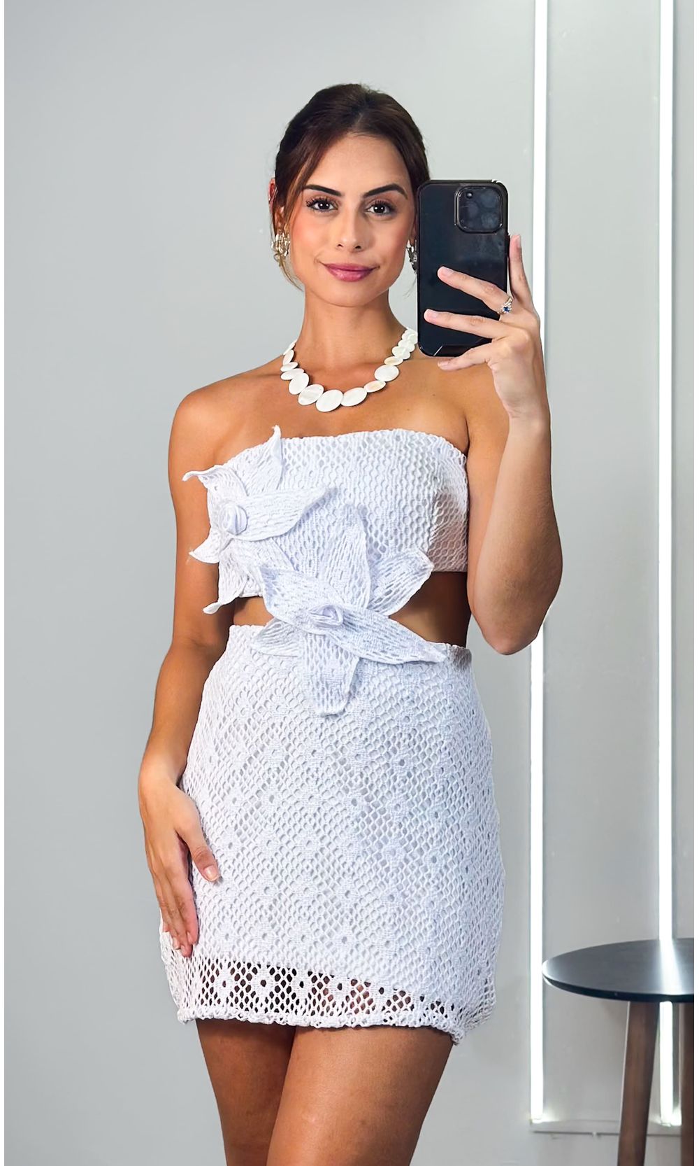 Vestido Curto em Crochê com Recorte e Maxi Flores ... - Jack Modas, Moda Feminina e Acessórios 