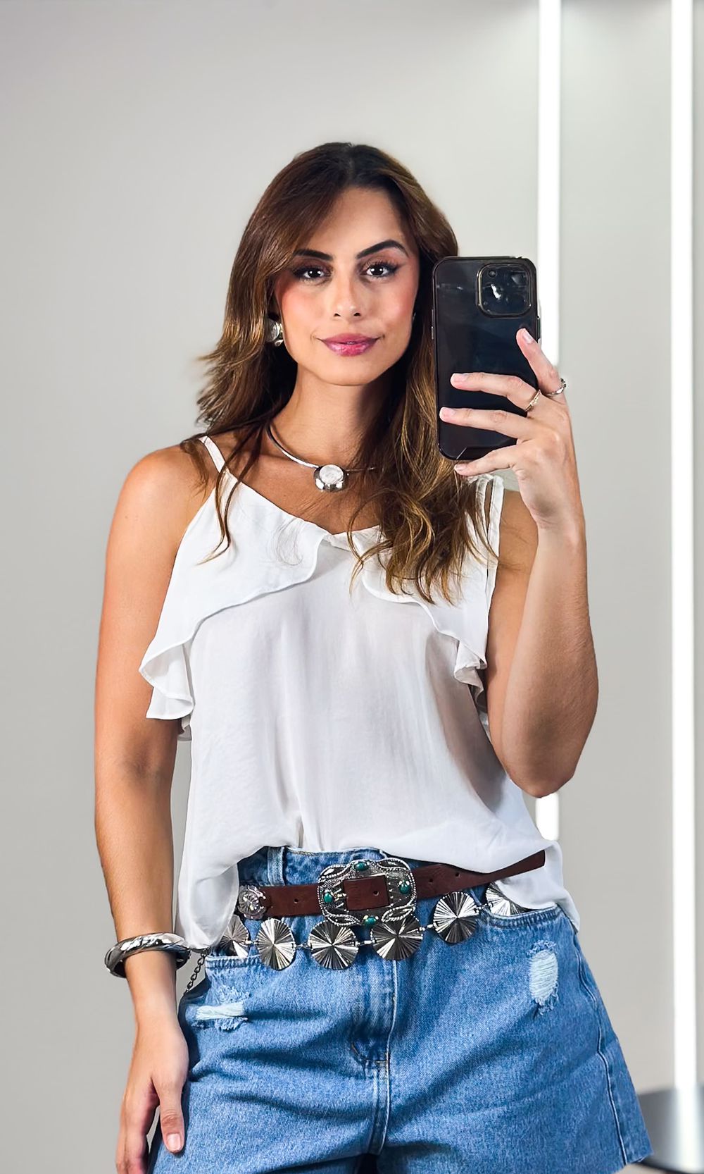 Regata Crepe com Babados - Branco - Jack Modas, Moda Feminina e Acessórios 