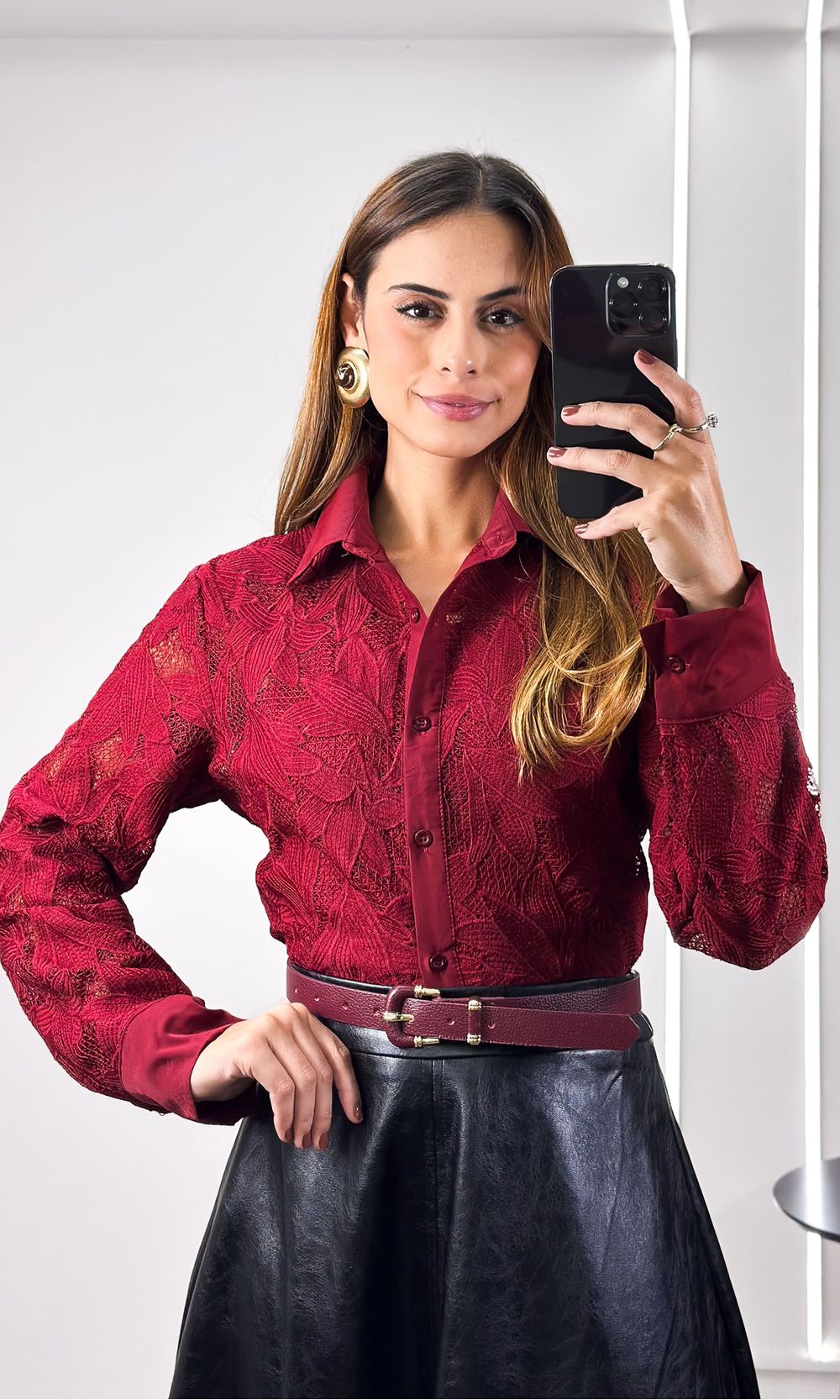 Camisa Guipir Folhagem com Gola - Bordô - Jack Modas, Moda Feminina e Acessórios 